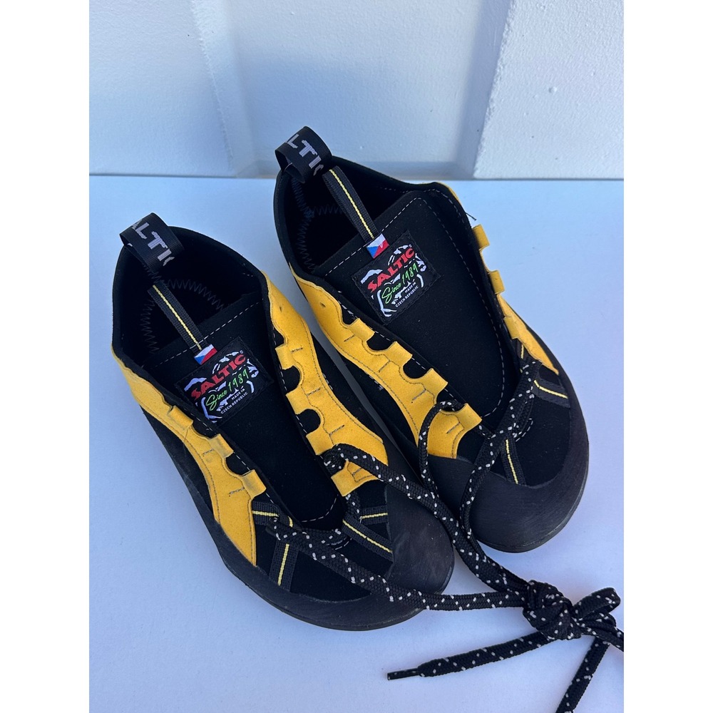 Saltic Climbing Shoes Yellow Black Suede Lace Up Extasy Rubber HG Womens 5 / 37